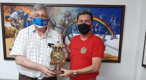 GALO DA MADRUGADA AGRADECE SERVIÇOS DO CORPO DE BOMBEIROS PRESTADOS A POPULAÇÃO